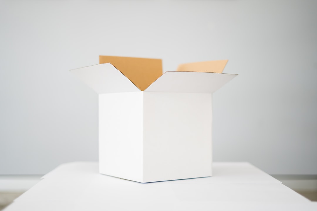 When Your Brand Owner Demands 100% PCR Corrugated: The Realistic Strength Trade-offs at 1,000-Lb Loads
